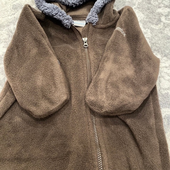 Infant Columbia Fleece Body Suit w/ Hood - Picture 7 of 7